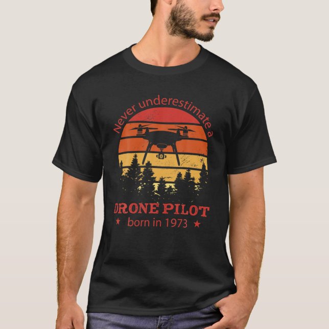 T-shirt Drones-Pilote Né 1973 Anniversaire Quadrocopt Vint (Devant)
