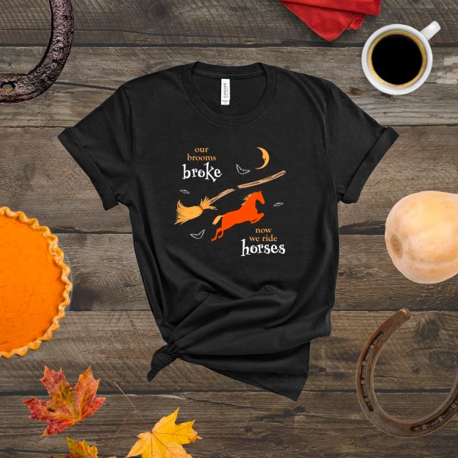 T-shirt du cheval d'Halloween "Nos salles ont cass (Créateur téléchargé)