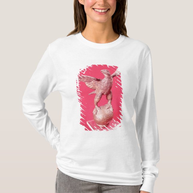 T-shirt Eagle avec les ailes répandues sur une boule (Devant)
