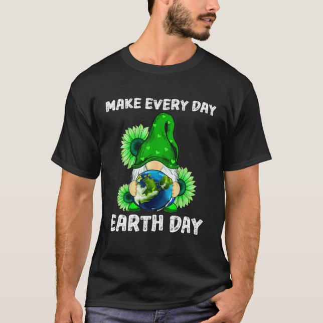 T-shirt Earth Day 2023 Gnomes Planet Make Earth Day Every  (Devant)