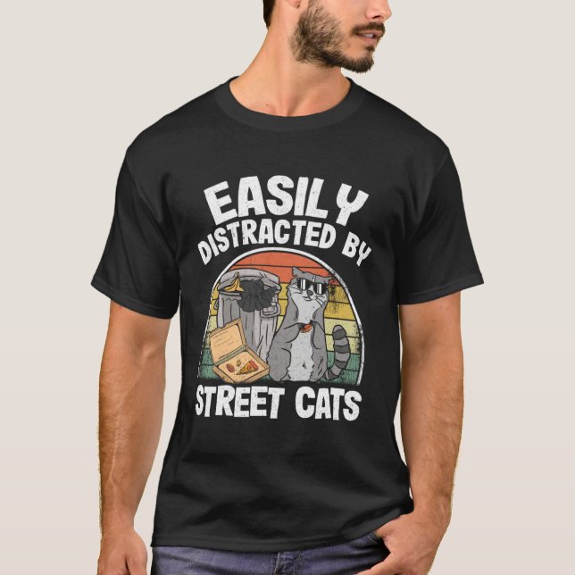 T-shirt Easily Distracted By Street Cats Raccoon (Devant)