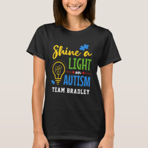 T-shirt Éclairer l'autisme Équipe personnalisée