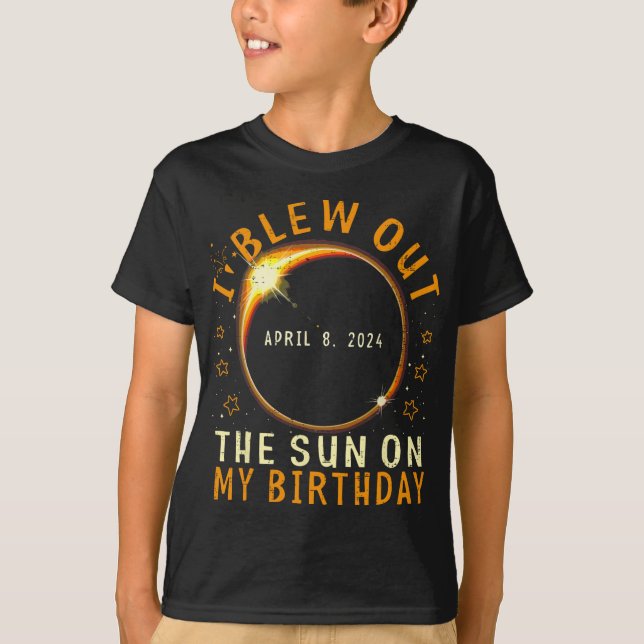 T-shirt Eclipse Anniversaire J'Ai Éclaté Le Soleil À Mon A (Devant)