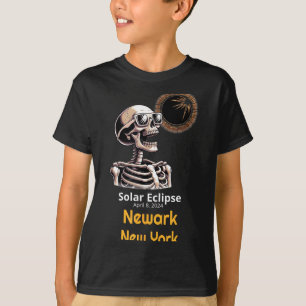 T-shirt Éclipse solaire squelette NewarkNew York Illustrat