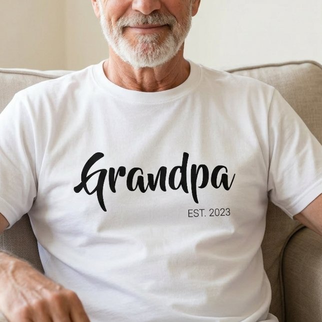 T-shirt Écriture noire grand-père établi (Black Script Established Grandpa T-Shirt)