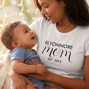 T-shirt Écriture noire Maman établie Nom personnalisé