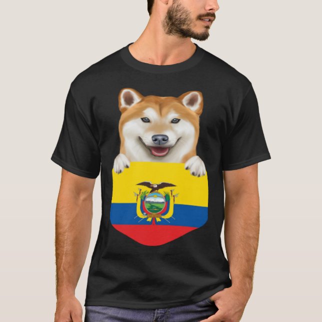 T-shirt Ecuador Flag Shiba Inu Dog In Pocket (Devant)