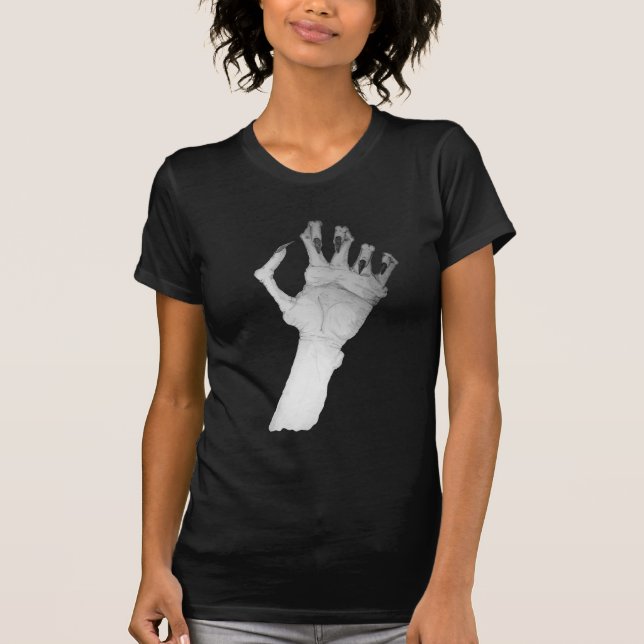 T-shirt Effrayant monstre main avec de longs ongles art (Devant)
