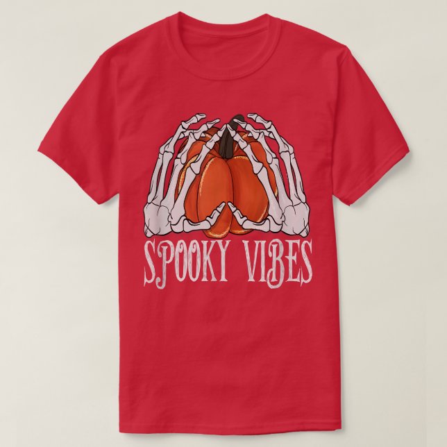 T-shirt Éffrayant Vibes squelette mains et citrouille Hall (Design devant)