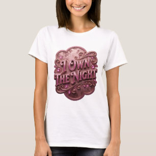T-shirt élégant rose avec le slogan JE POSSÈDE LA