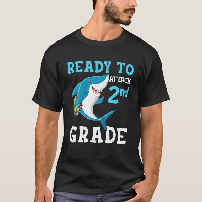 T-shirt Élèves De Requin Prêts À Attaquer 2E Année Retour (Devant)