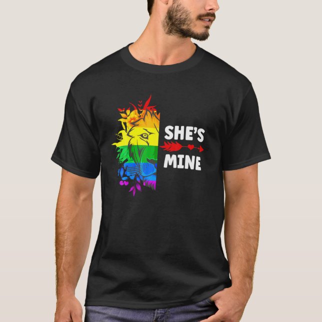 T-shirt Elle est à moi Je suis ses couples lesbiennes Lion (Devant)