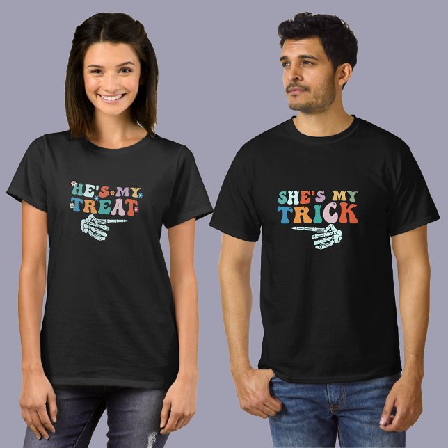 T-shirt Elle est ma bite" Couple Halloween Costume drôle (https://www.zazzle.com/hes_my_treat_couple_halloween_funny_costume_t_shirt-256838708225486733)