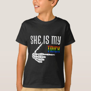 T-shirt Elle est mon squelette de truc couple assorti Hall
