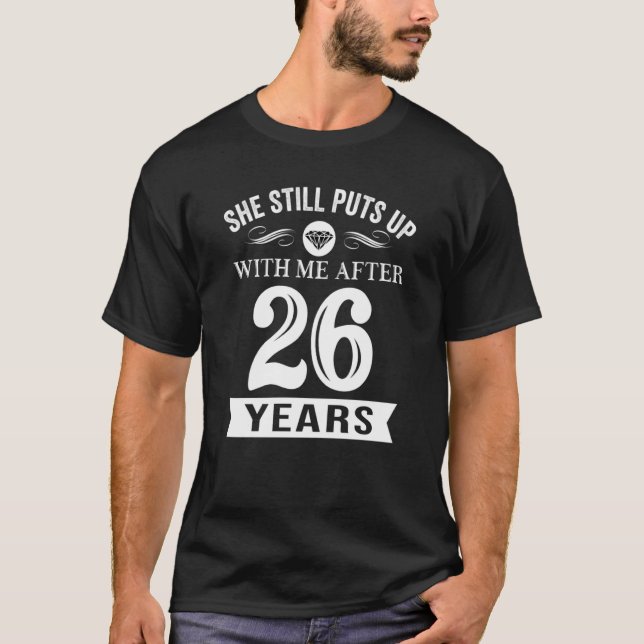 T-shirt Elle M'Accompagne Encore Après 26 Ans Mariage A (Devant)