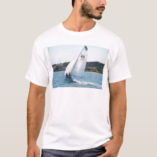 T-shirt Emballage du canot à la vitesse