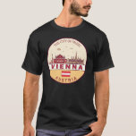 T-shirt Emblème Skyline de Vienne Autriche<br><div class="desc">Design d'art minimaliste et coloré de Vienne,  avec monuments et monuments de la ville en Autriche.</div>