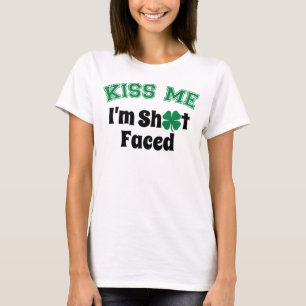 T-shirt Embrassez-moi, je suis *** de S fait face