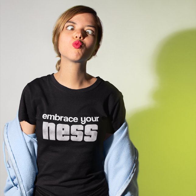 T-shirt Embrassez vos maillots NESS (Créateur téléchargé)