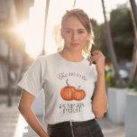 T-shirt Emmenez-Moi Au Patch Citrouille<br><div class="desc">T-shirt mignon et amusant pour l'automne. Mosaïque rustique d'aquarelle de citrouilles orange avec un texte qui dit "emmène-moi au patch citrouille."</div>