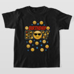 T-shirt Emoji Birthday Boy face sourire<br><div class="desc">Célébrez l'anniversaire avec ce t-shirt spécial, design personnalisé</div>