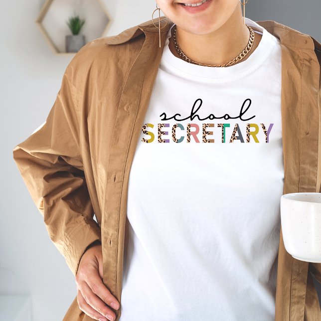 T-shirt Empreinte de léopard du secrétaire d'école (Créateur téléchargé)