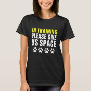 T-shirt En formation S'il vous plaît nous donner Space Dog