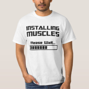 T-shirt En installant des muscles veuillez attendent la