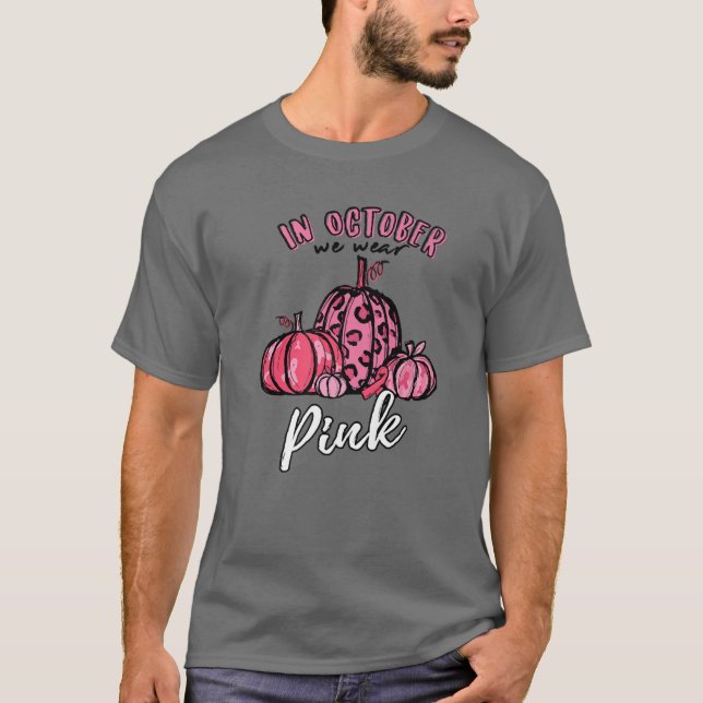 T-shirt En Octobre Nous Portons Des Cadeaux D'Halloween Ci (Devant)
