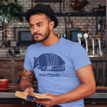T-shirt En Tri-matière Armadillo bleu Graphique personnalisé<br><div class="desc">Ce tee graphique présente une illustration d'un armadillo en bleu et est prêt à être customisé avec votre propre texte. Ajoutez un slogan amusant,  personnalisez-le avec le nom de votre fan favori d'armadillos ou créez votre propre t-shirt souvenir. C'est vous qui décidez !</div>
