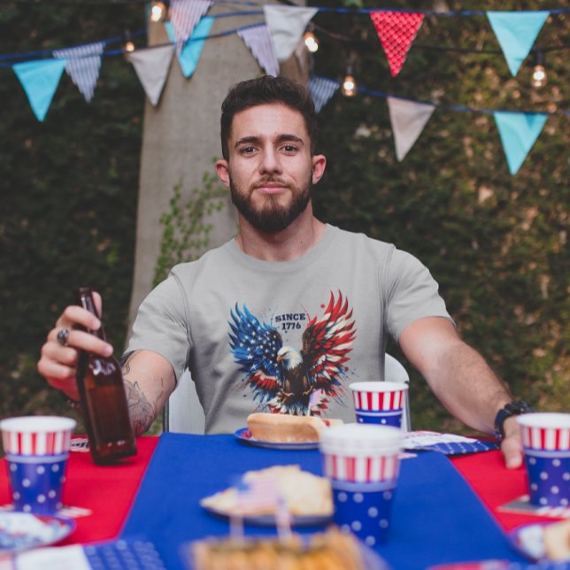T-shirt En Tri-matière Couleurs patriotiques personnalisées Amérique Aigl (Créateur téléchargé)