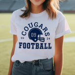 T-shirt En Tri-matière Coutume Football Maman Marine Blue and Grey Team<br><div class="desc">T-shirt de football avant et arrière personnalisées pour maman - montré en Design blanc pour maman de football dispose d'un casque de football avec texte sportif qui peut être customisé pour le nom de l'équipe, le nom de famille du fils, et son numéro de maillot. Les couleurs gris argenté et...</div>