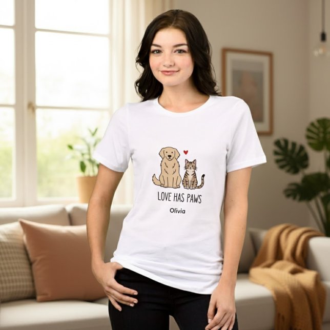 T-shirt En Tri-matière Design Title: Love Has Paws  Apparel Style: Bella+ (Créateur téléchargé)