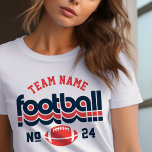 T-shirt En Tri-matière Équipe féminine de football sur mesure Rouge Blanc<br><div class="desc">Custom Football Name and Player Number T-Shirt for Mom - montré dans White Design for football mams caractéristiques des lettres rétro et texte personnalisé qui peuvent être personnalisés avec un nom d'équipe et le numéro de maillot du joueur. Des couleurs rouges et bleues peuvent être customisées.</div>