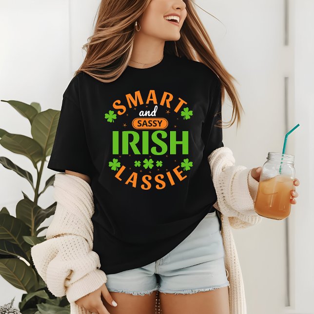 T-shirt En Tri-matière Jour de la Saint Patrick drôle Irish Lassie Green  (Créateur téléchargé)