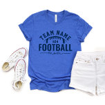T-shirt En Tri-matière Maman de l'équipe de football bleu marine personna<br><div class="desc">T-shirt de football personnalisé pour les mamans - illustré dans Blue Design dispose d'un logo de football élégant avec texte sportif personnalisé. Personnalisez avec le nom de l'équipe de football de votre joueur et le numéro de maillot. Le design bleu marine et les couleurs bleu des chemises peuvent être modifiés....</div>