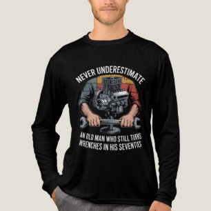 T-shirt En Tri-matière Ne sous-estimez jamais un homme qui tourne encore