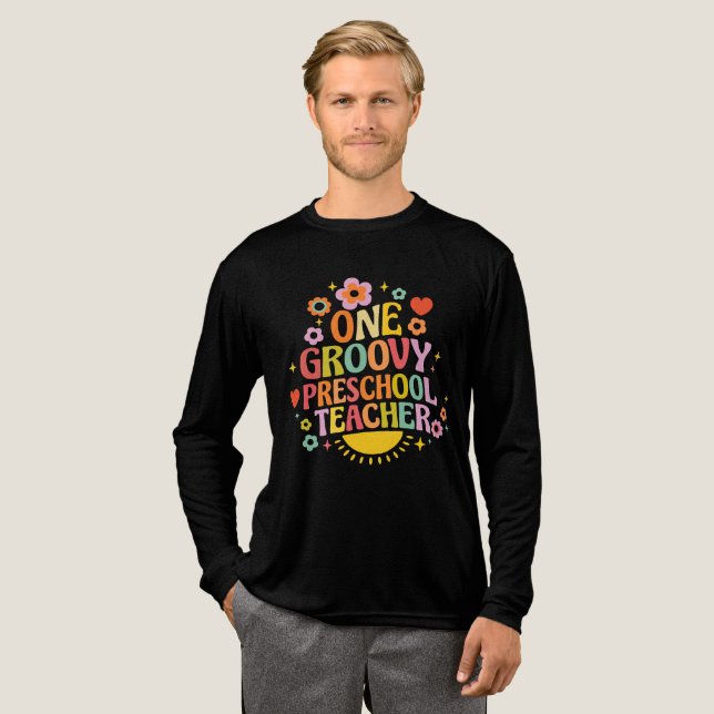 T-shirt En Tri-matière One groovy preschool teacher (Recto complet)