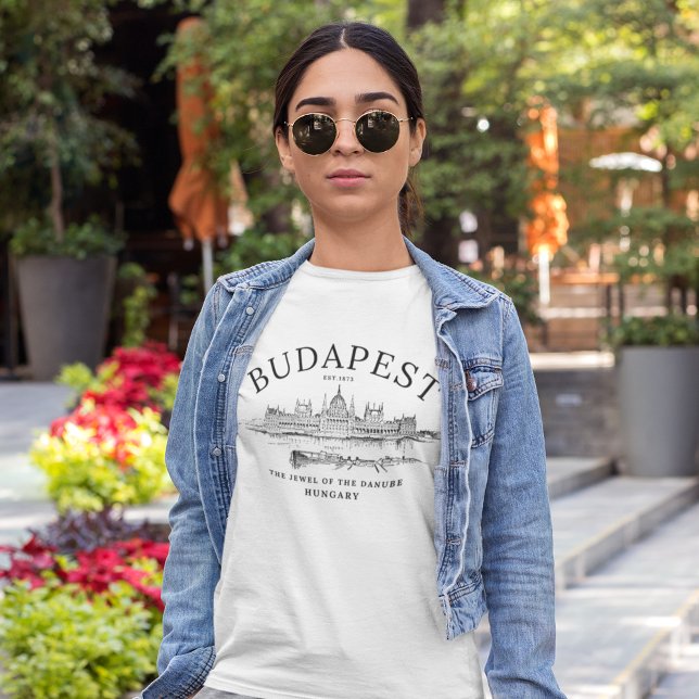 T-shirt En Tri-matière Retro Budapest: Eternal Beauty of Hungary’s Heart (Créateur téléchargé)