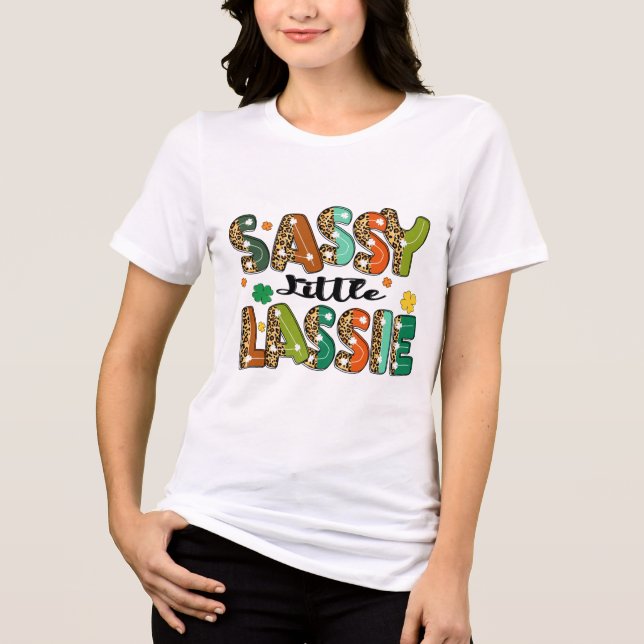 T-shirt En Tri-matière Sassy Little Lassie Cute Jour de la Saint Patrick  (Recto)