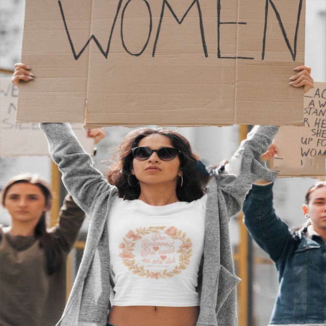 T-shirt En Tri-matière T-shirt (Créateur téléchargé)