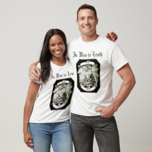 T-shirt En vin est le raisin vintage de Veritas de vin