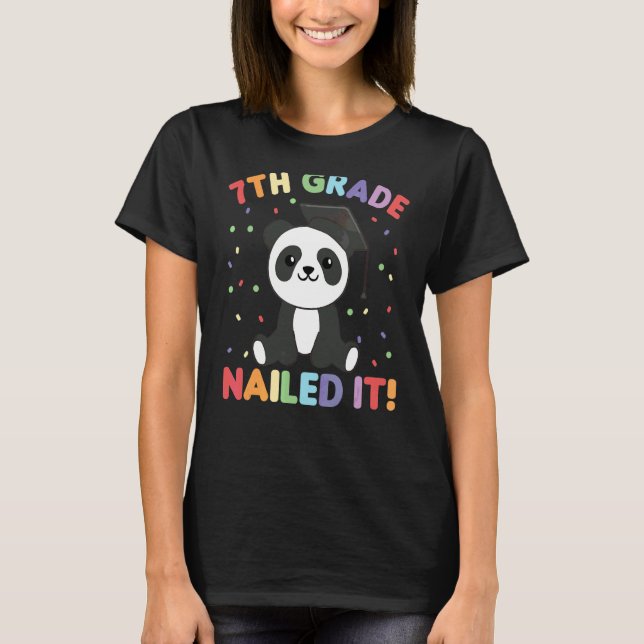 T-shirt Enfants de 7e année clouée It Panda Graduation (Devant)