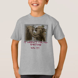 T-shirt Enfants de mêmes parents de l'éléphant de l'enf