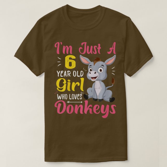 T-shirt Enfants Je Ne Suis Qu'Une Fille De 6 Ans Qui Aime  (Design devant)