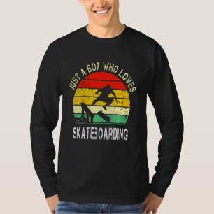 T-shirt Enfants Juste Un Garçon Qui Aime Le Skateboard Vin