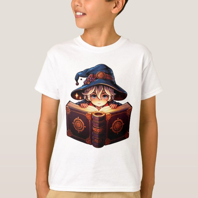 T-shirt "Enigmatic Spellcaster with Grimoire" (Devant)