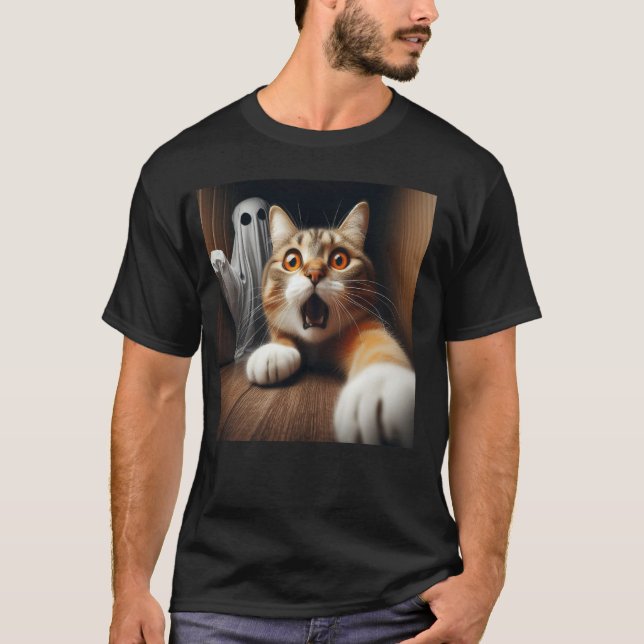 T-shirt Énorme Chat Surpris Et Effrayé Drôle De Selfie De  (Devant)