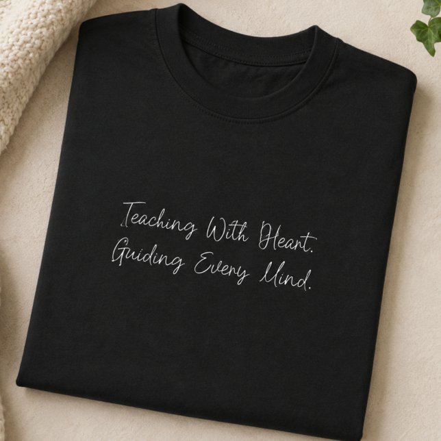 T-shirt Enseignant avec cœur guidant chaque esprit éducate (Créateur téléchargé)