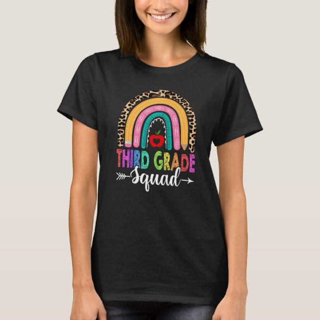 T-shirt Enseignant en léopard arc-en-ciel de 3e année (Devant)